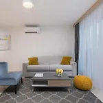 Lux Pool Apartment *