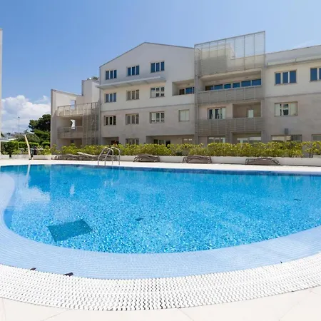 דירה Lux Pool *